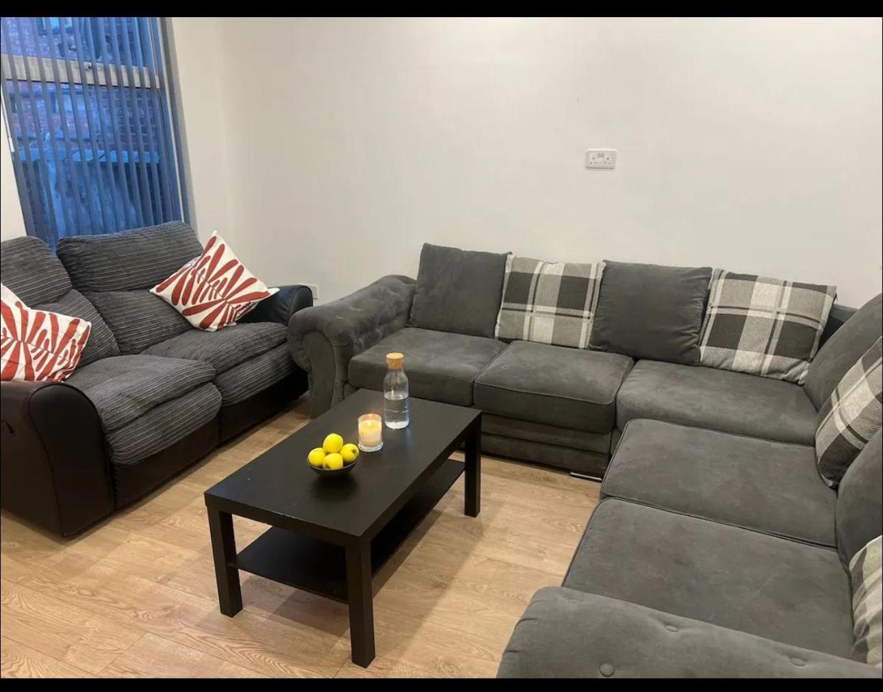 Cosy Double Bedroom With Attached Bathroom Homestay *